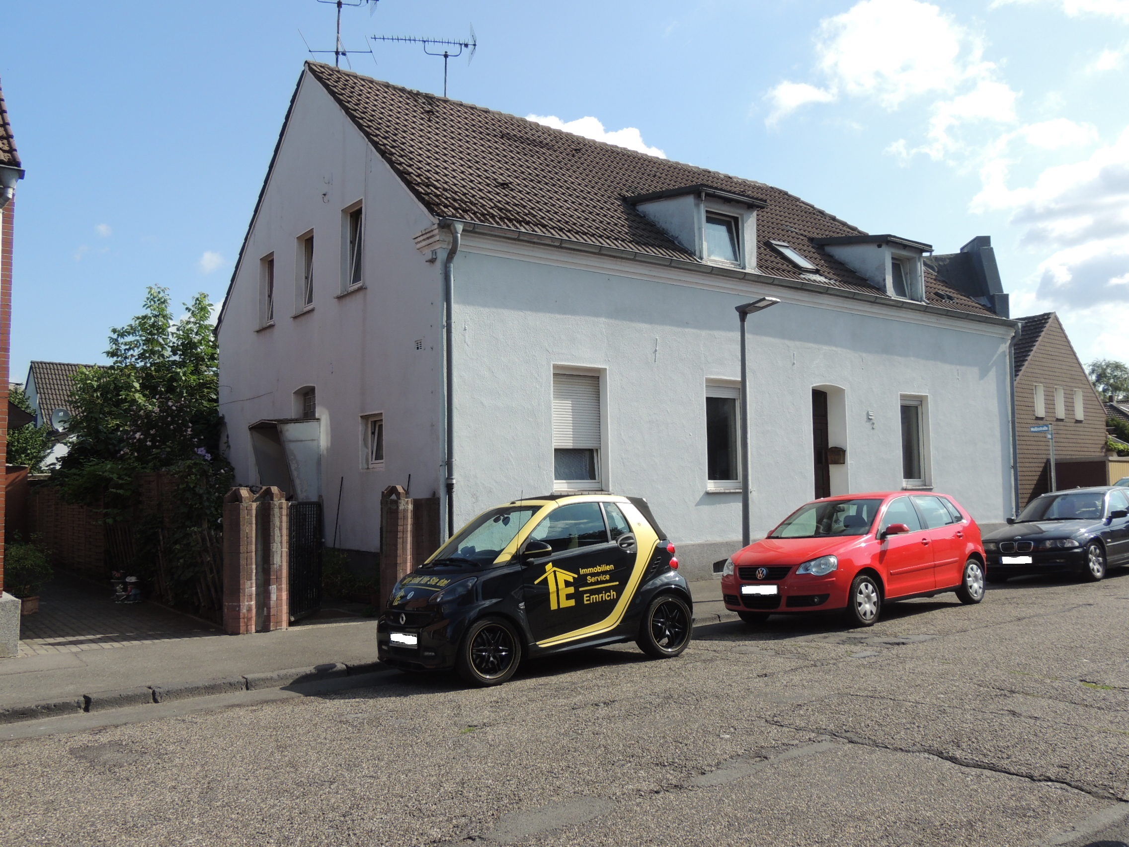 Immobilien Service Emrich Oberhausen 4Parteienhaus